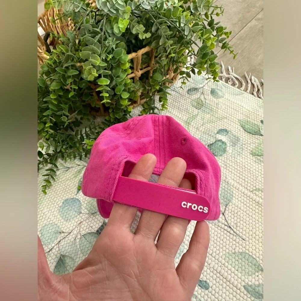 CROCS girls adjustable